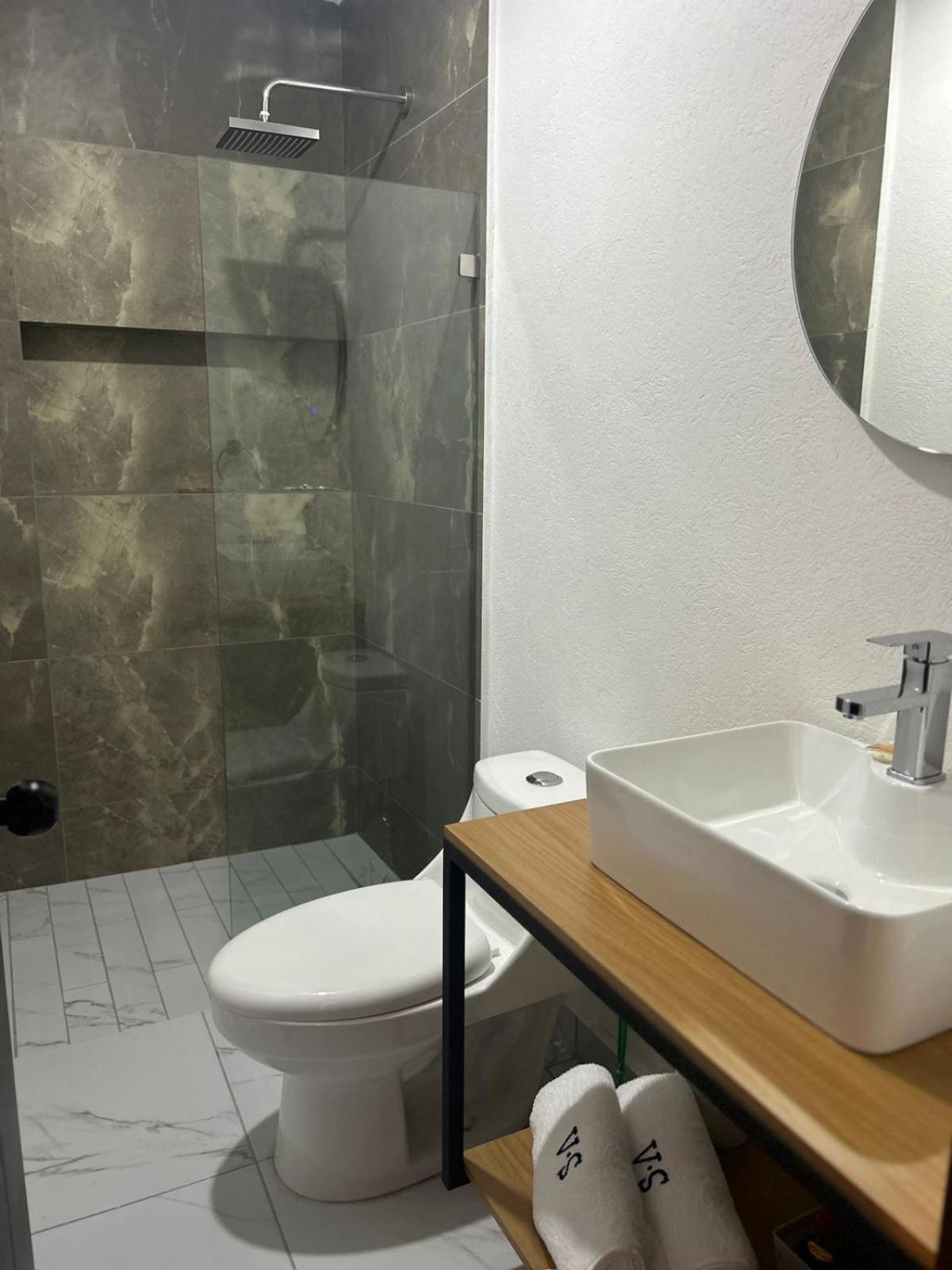 Vidrio Suites Col Americana Guadalajara Eksteriør bilde